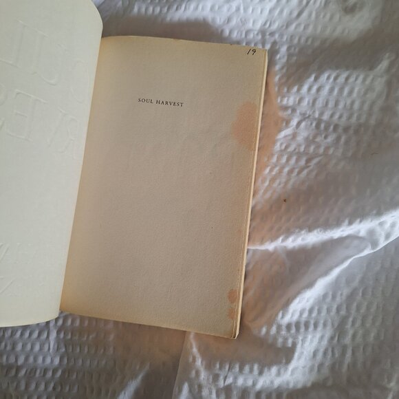 soul harvest paperback - Picture 2 of 4